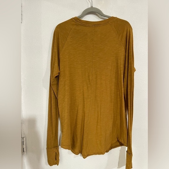 We the free free people, long sleeve trail T-shirt, size XS mustard color NWT - Picture 4 of 5